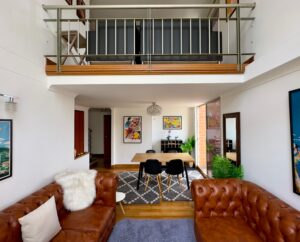 Furnished rental: Duplex apartment in Medellín Golden Mile